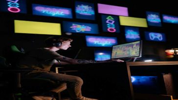 4 Tech Innovations Shaping the Future of Online Gaming